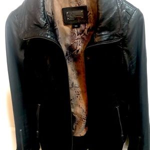 Aritzia leather jacket. Perfect condition worn twice.
